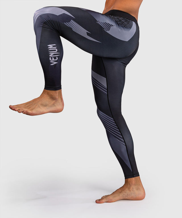 Pantaloncini a compressione Venum No-Gi 6.0 – Nero/Bianco