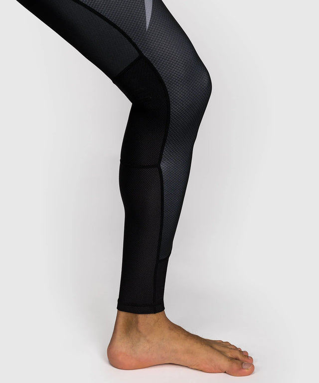 Venum No Gi Spats - Black/Silver
