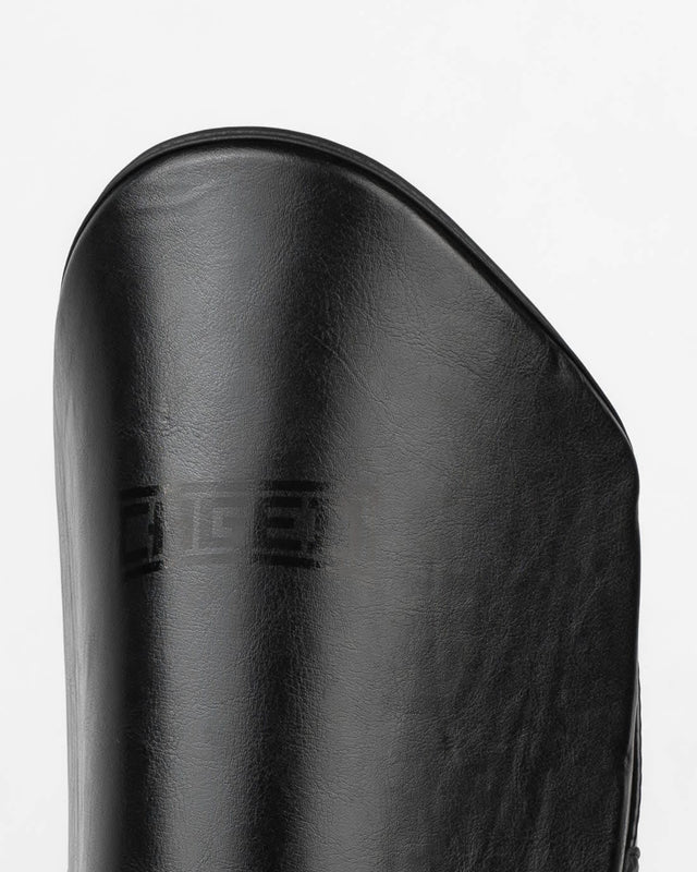 Tibiere Caged Shadow – Negru/Negru