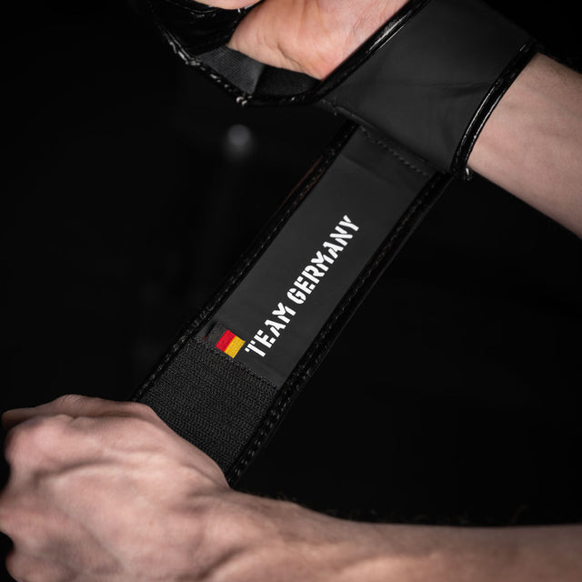 Mănuși MMA Phantom Athletics German Eagle – Negru