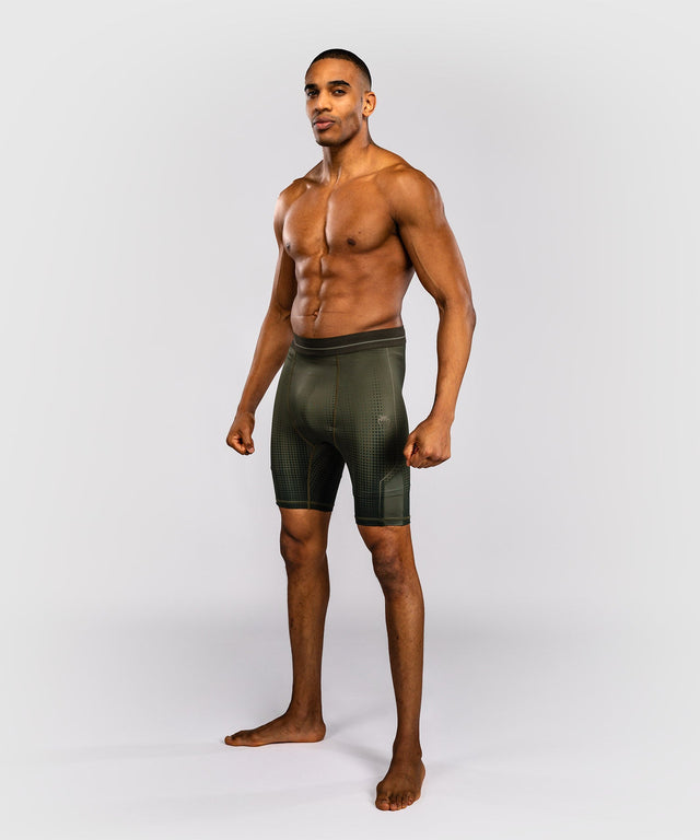 Shorts de MMA Venum Stealth – Kaki/Vert foncé