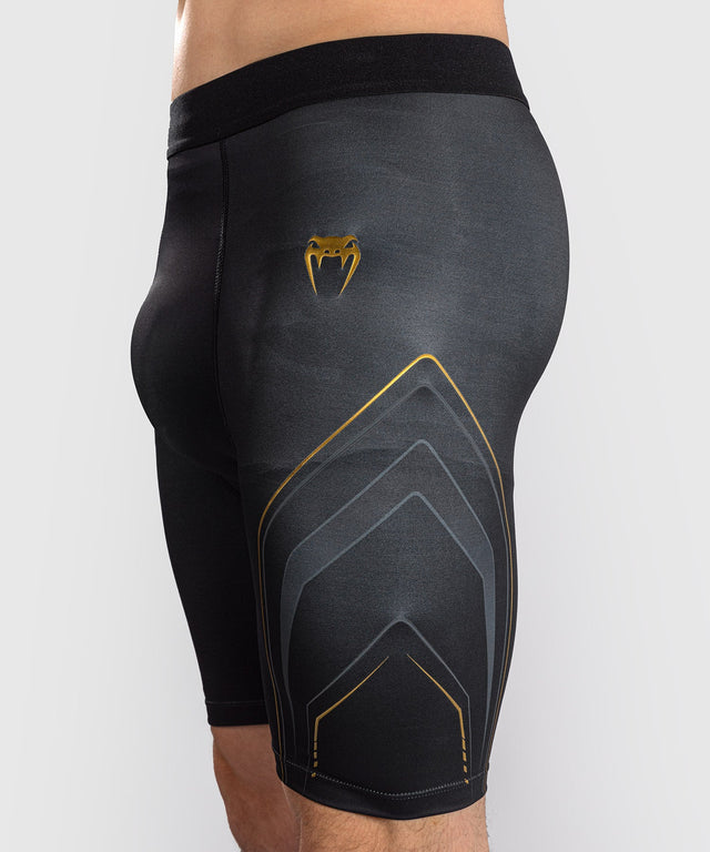 Pantaloncini a compressione Venum Streamline – Nero/Oro