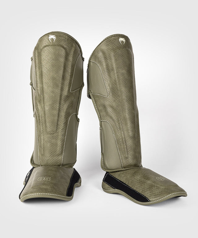 Espinilleras Venum Impact Evo Scales – Verde militar