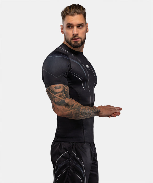 Venum Rashguard Streamline Korte Mouwen – Sort/Hvid