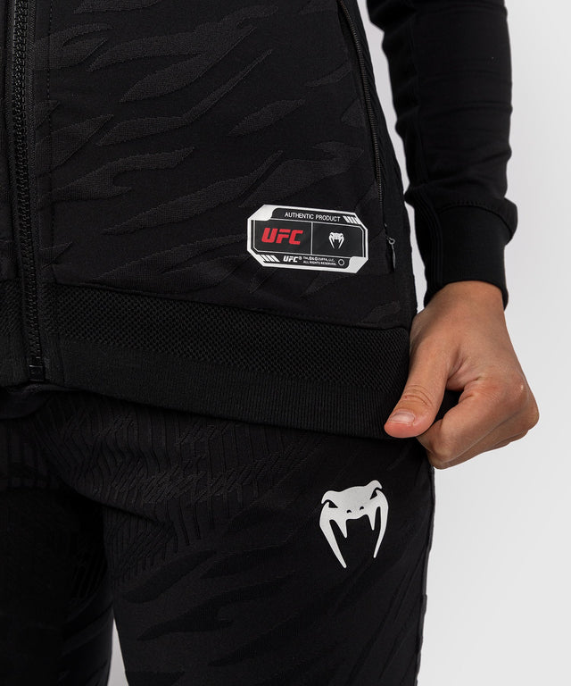 Venum UFC Hoodie Fusion Damen by Authentic Fight – Schwarz