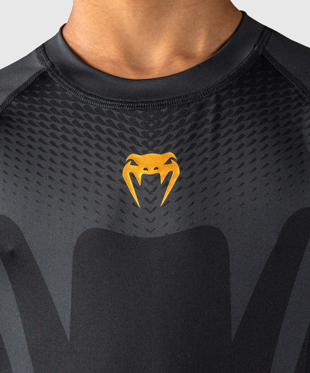 Rashguard Venum Attack cu mâneci lungi copii – Negru/Aur