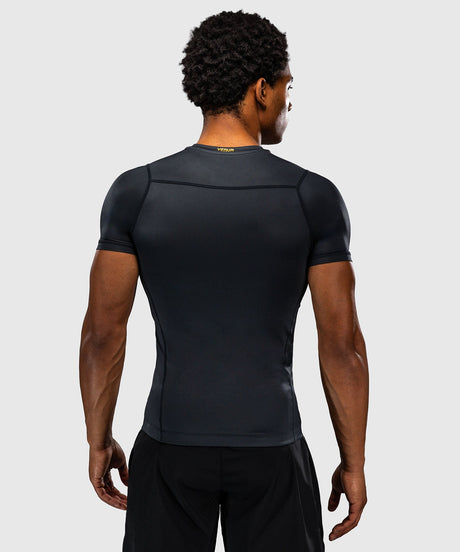 Venum Rashguard Attack Korte Mouwen - Zwart/Goud