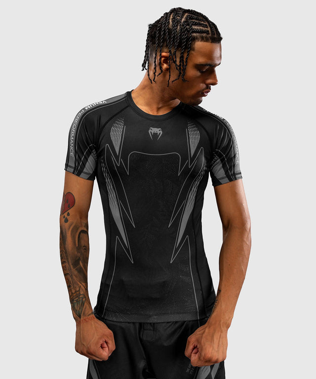 Venum Rashguard Amazonia Reborn Kurzarm – Schwarz/Grau