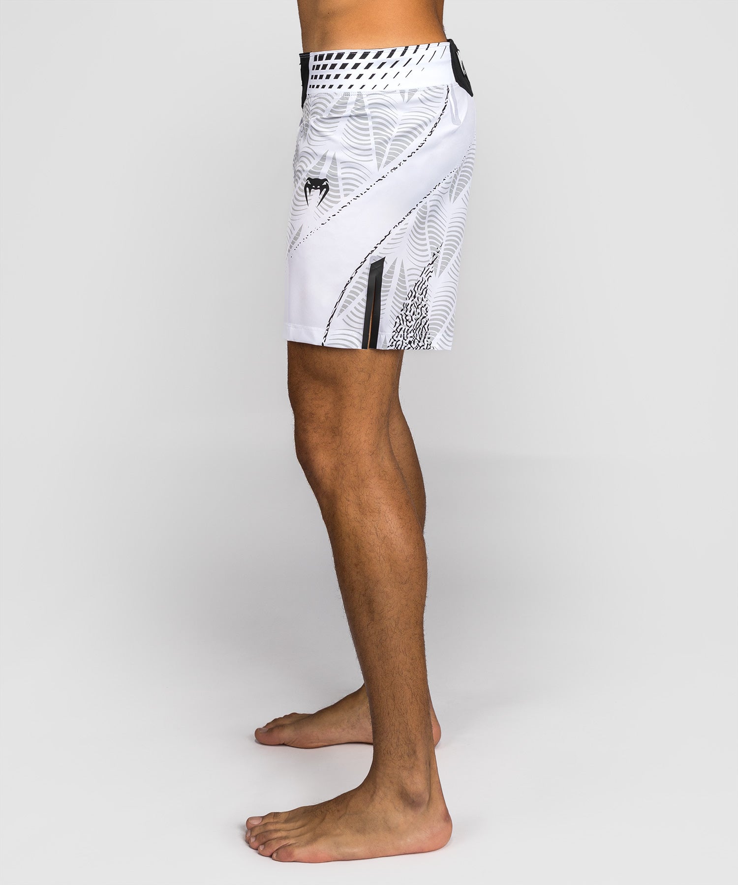 Calções de MMA Venum UFC Zenith – Branco