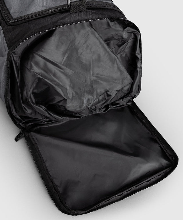 Venum Sporttasche Essential L – Grau/Schwarz