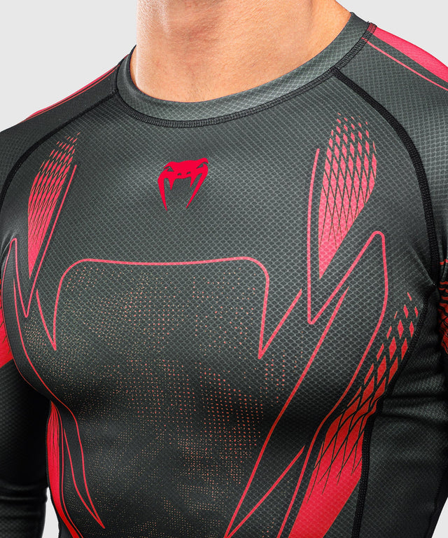 Venum Rashguard Amazonia Reborn Lange Mouwen - Zwart/Rood