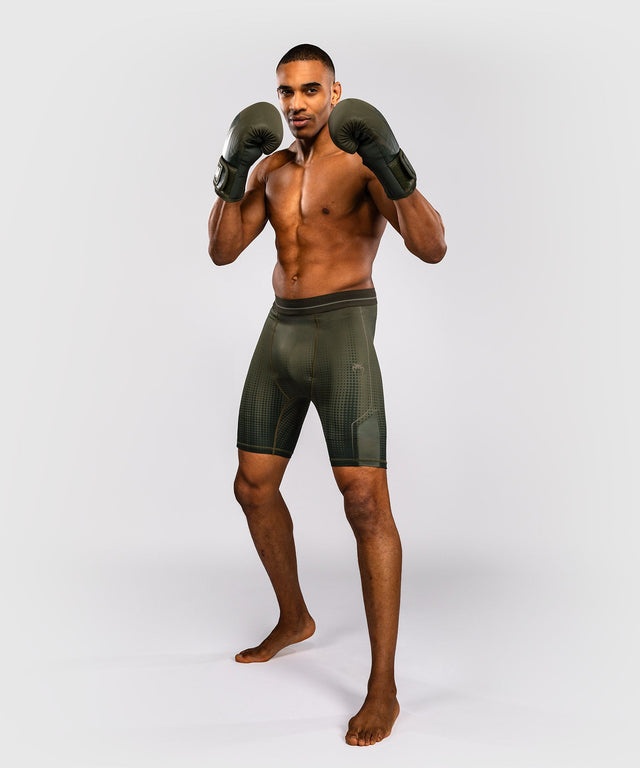 Shorts de MMA Venum Stealth – Kaki/Vert foncé