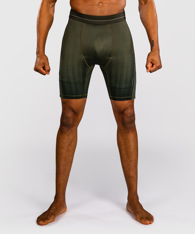 Shorts de MMA Venum Stealth – Kaki/Vert foncé