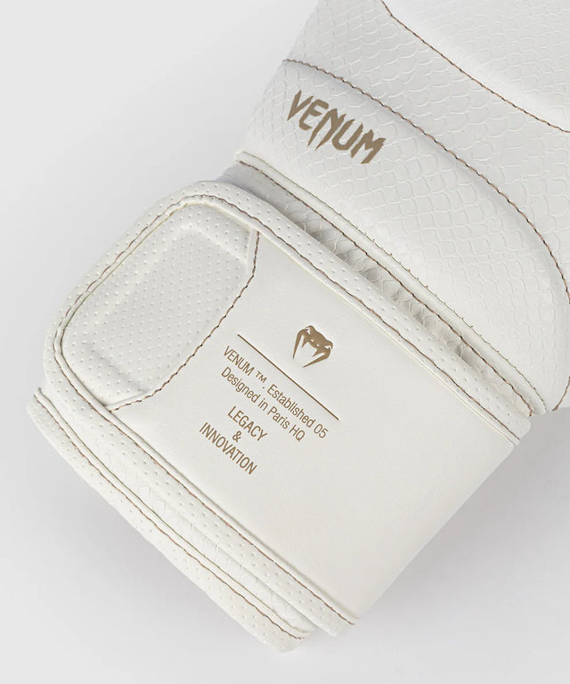 Venum Impact Evo Scales Boxningshandskar – Elfenbenskräm