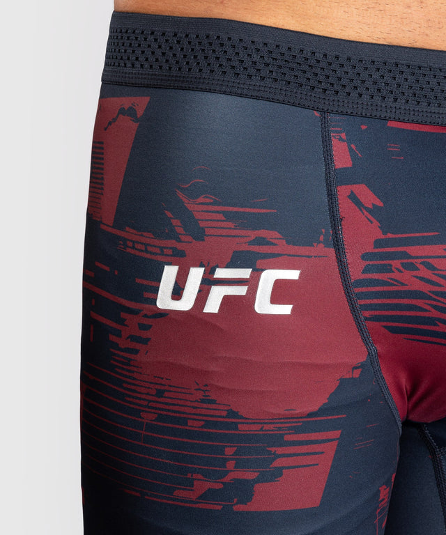 Venum UFC MMA-Shorts Zenith – Marineblau/Bordeauxrot/Silber