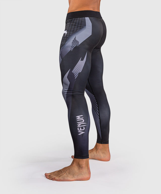 Pantaloncini a compressione Venum No-Gi 6.0 – Nero/Bianco