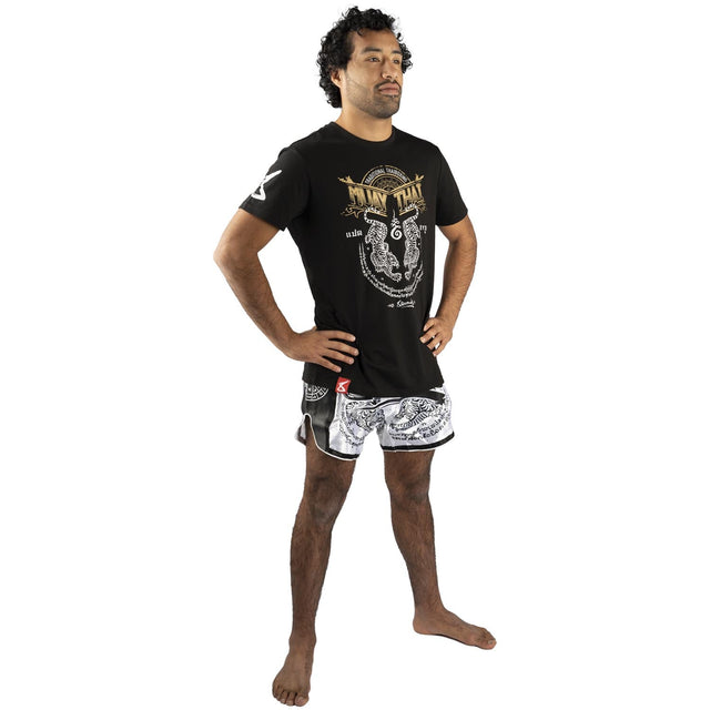 8 WEAPONS T-shirt Sak Yant Tigers – Sort