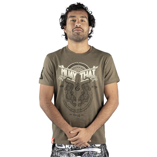Tricou 8 WEAPONS Sak Yant Tigers – Oliv