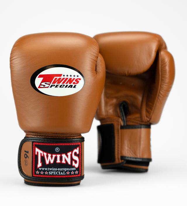 Twins Boxhandschuhe BGVL3 – Retro Braun