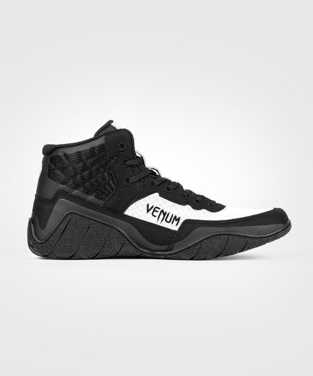 Botas de lucha Venum Elite – Negro/Blanco