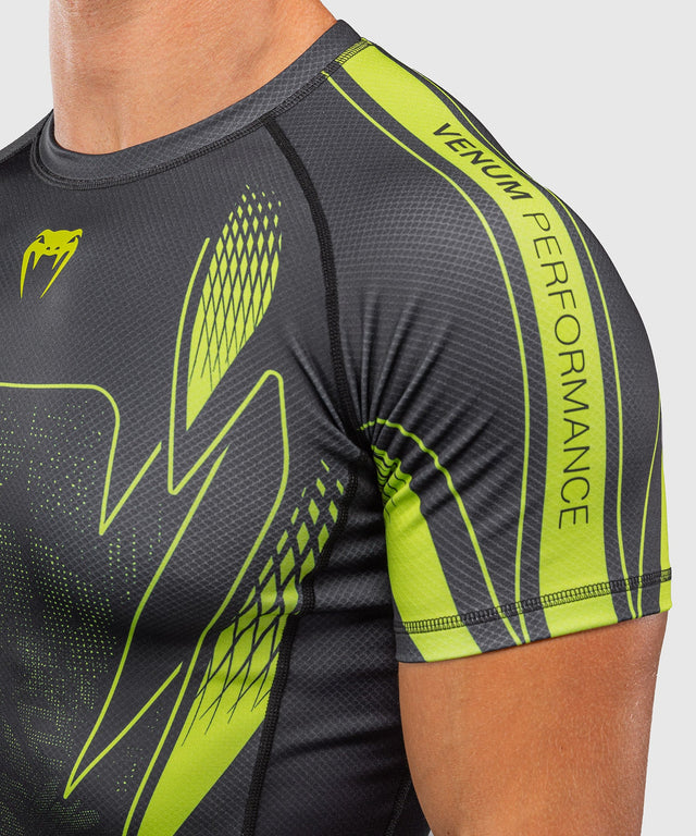 Venum Rashguard Amazonia Reborn Kurzarm – Schwarz/Grün