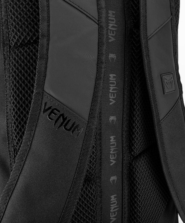 Venum Xtrem Evo Sporttasche – Schwarz