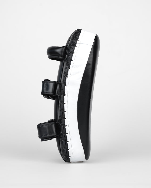 Muay Thai lapy Caged 'X' Series – Černé