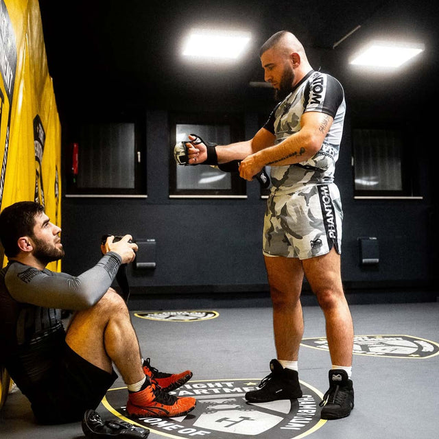Phantom Athletics MMA-shorts Fusion-R – Winter Camo