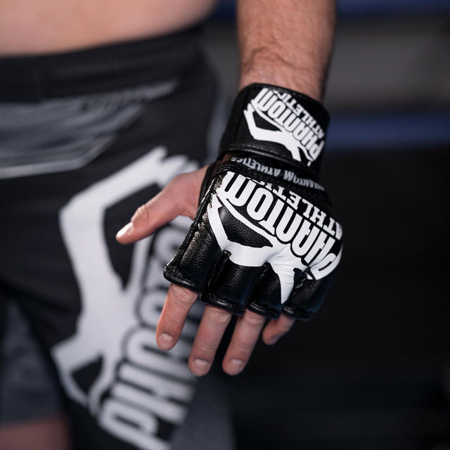 MMA rukavice Phantom Athletics Blackout