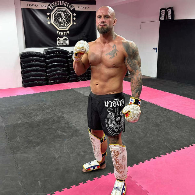 Luvas de sparring MMA Phantom Athletics Muay Thai – Branco/Ouro