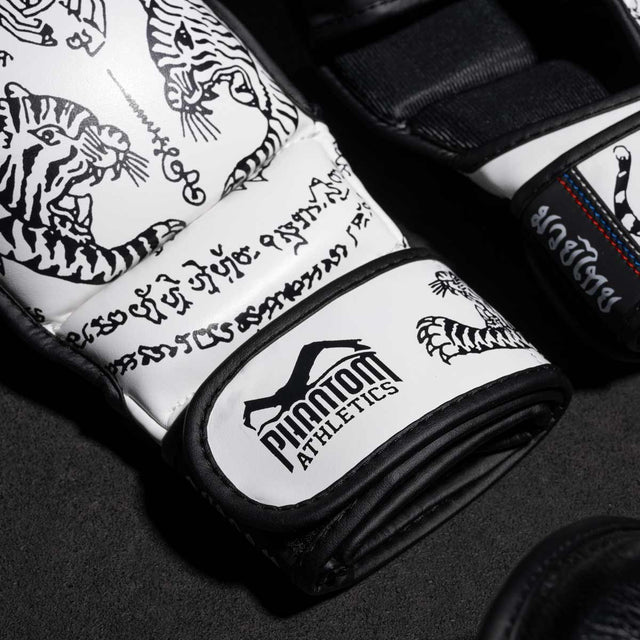 Gants de sparring MMA Phantom Athletics Muay Thai – Blanc