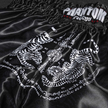 Pantalones de Muay Thai Phantom Athletics Sak Yant - Negro