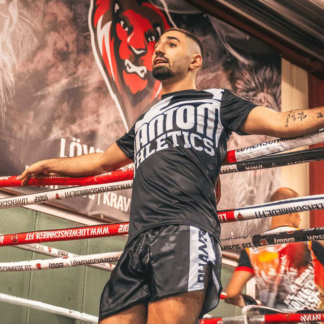 Phantom Athletics Muay Thai shorts Apex – Sort/Hvid