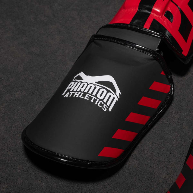 Espinilleras Phantom Athletics APEX Striking – Rojo