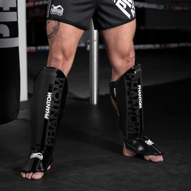 Tibiere Phantom Athletics APEX Striking – Negru/Gri