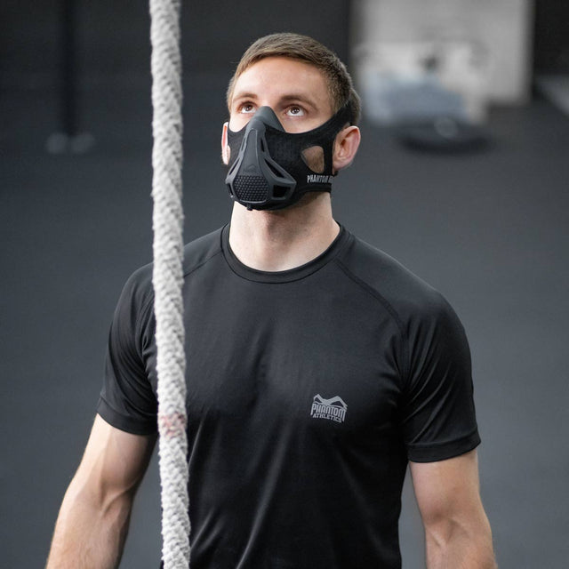 Mască de antrenament Phantom Athletics – Negru