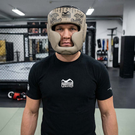Chránič hlavy Phantom Athletics Muay Thai – Písek