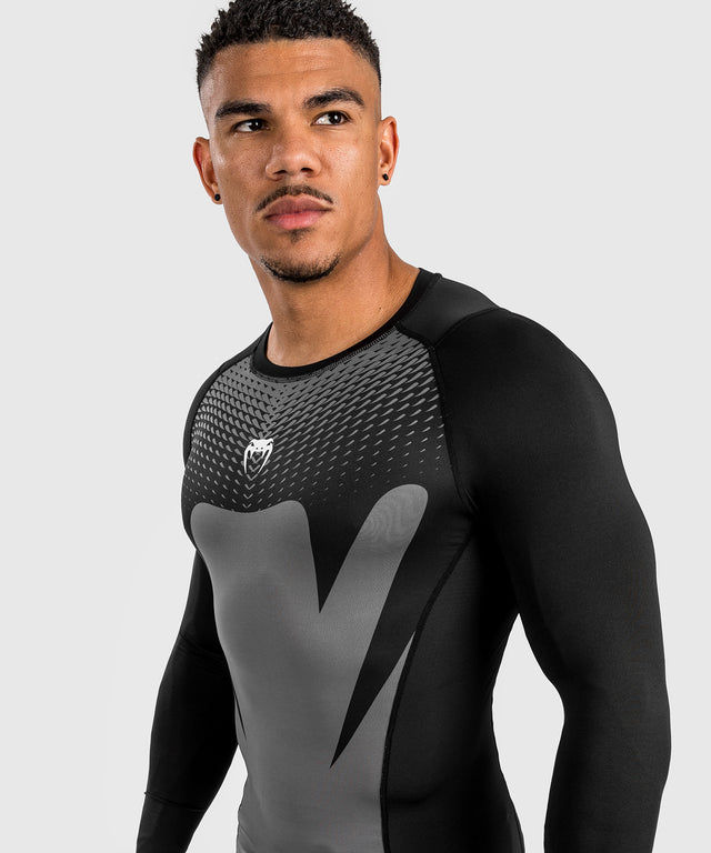Rashguard Venum Attack Maniche Lunghe – Nero/Grigio