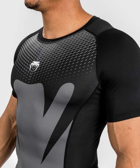 Rashguard Venum Attack Maniche Corte – Nero/Grigio
