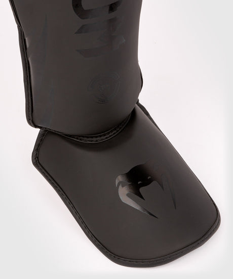 Venum Shin Guards Kickboxing Challenger Kids – Black