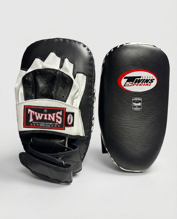 Pady Muay Thai Twins PML23 – Czarne/Białe