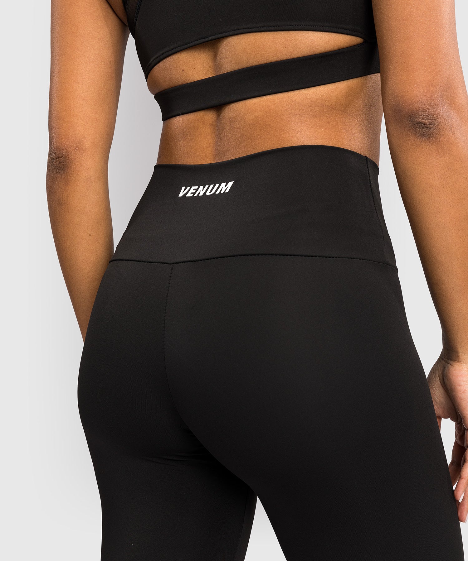 Pantaloncini a compressione Venum Halo – Nero