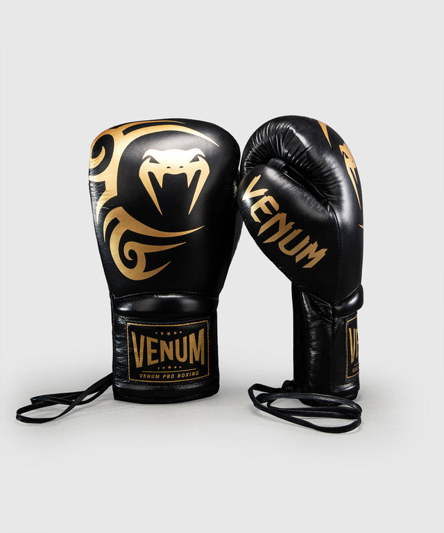 Guantoni da boxe Venum x Mike Tyson Giant 2.0 Pro con allacciatura – Nero/Oro
