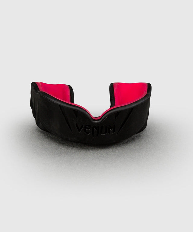 Protector bucal Venum Challenger – Negro/Frambuesa