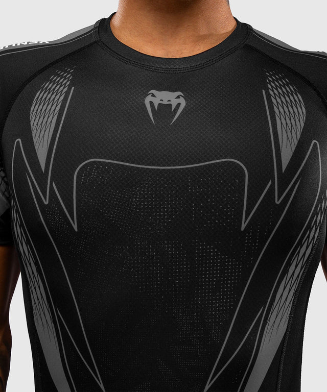 Venum Rashguard Amazonia Reborn Kurzarm – Schwarz/Grau