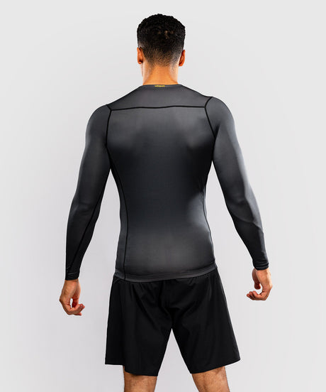 Rashguard Venum Attack Manga Larga - Negro/Oro