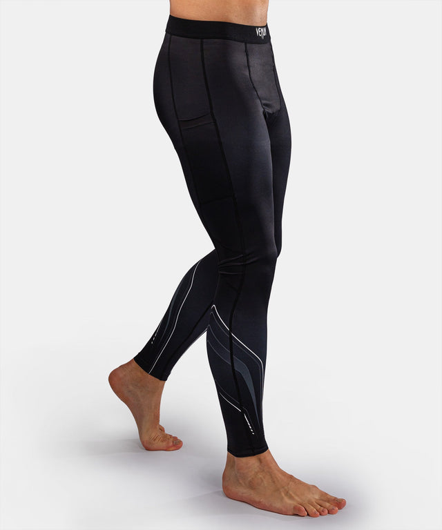 Pantaloncini a compressione Venum Streamline – Nero/Bianco