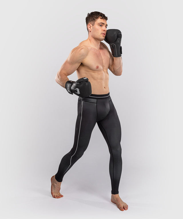 Pantaloncini a compressione Venum Stealth – Nero/Bianco