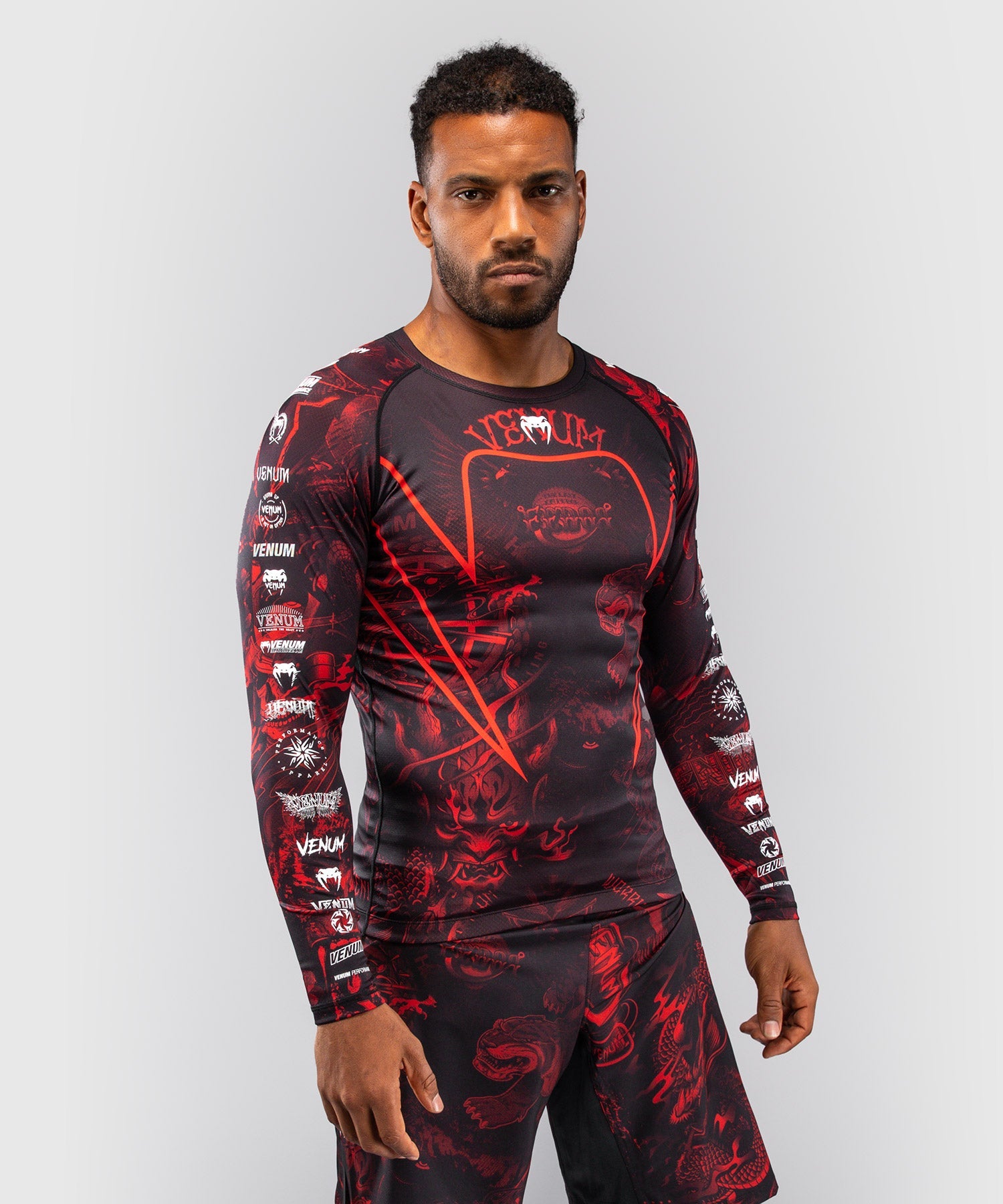 Rashguard Venum 20th Anniversary Maniche Lunghe – Nero/Rosso