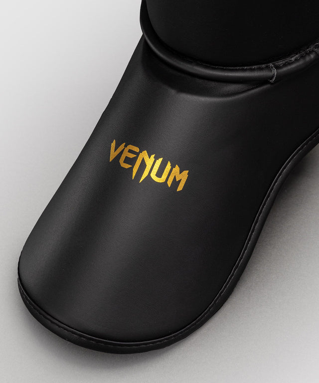 Chrániče holení Venum Contender 1.5 – Černé/Zlaté